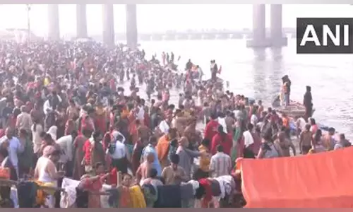 MahaKumbh के शुरू होने के बाद से संगम में 350 मिलियन से अधिक श्रद्धालुओं ने पवित्र डुबकी लगाई MahaKumbh के शुरू होने के बाद से संगम में 350 मिलियन से अधिक श्रद्धालुओं ने पवित्र डुबकी लगाई