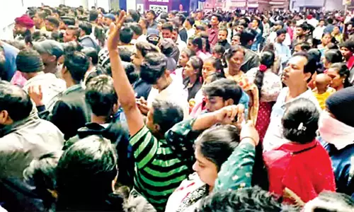 Odisha: बिरसामुंडा स्टेडियम में मामूली भगदड़ Odisha: बिरसामुंडा स्टेडियम में मामूली भगदड़