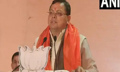 CM Dhami ने दिल्ली चुनाव से पहले आप और कांग्रेस पर कटाक्ष किया CM Dhami ने दिल्ली चुनाव से पहले आप और कांग्रेस पर कटाक्ष किया