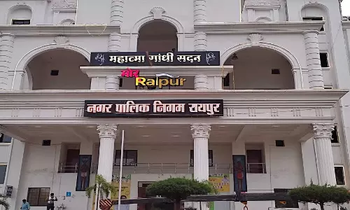 हेलमेट धारी को ही मिलेगा रायपुर निगम दफ्तर में प्रवेश