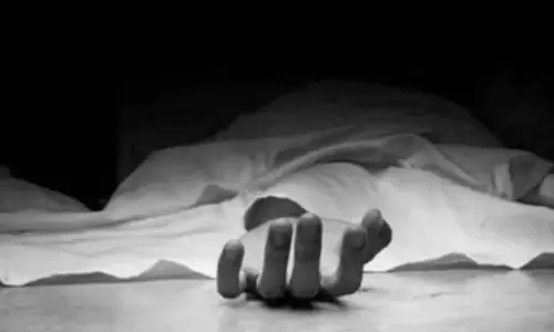 Telangana: हैदराबाद में रियल एस्टेट एजेंट की आत्महत्या पर राजनीतिक हंगामा