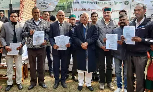 Kangra में कृषि मंत्री द्वारा शुरू किया गया मेरी नीति मेरे हाथ अभियान