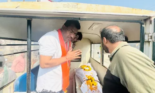 राजेश अवस्थी के पार्थिव शरीर को रायपुर लाया गया, महादेव घाट में अंतिम संस्कार राजेश अवस्थी के पार्थिव शरीर को रायपुर लाया गया, महादेव घाट में अंतिम संस्कार