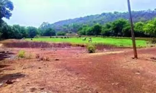 ASR के हुकुमपेटा में अय्यन्नापतरुदु की टिप्पणी के खिलाफ विरोध प्रदर्शन