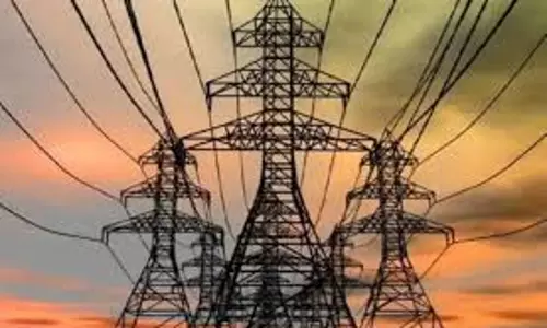 Noida: रोजाना 100 बकायेदारों का पंजीकरण कराना होगा: विद्युत निगम Noida: रोजाना 100 बकायेदारों का पंजीकरण कराना होगा: विद्युत निगम