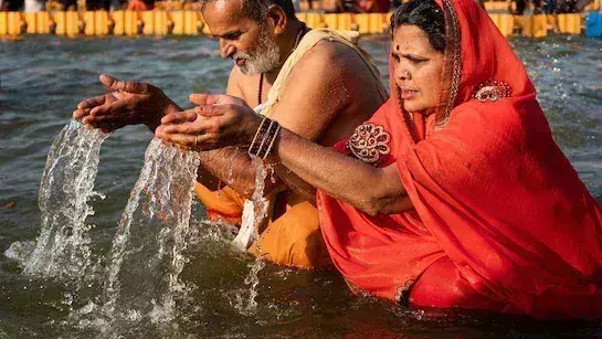 Maha Kumbh का तीसरा अमृत स्नान, नोट करें दिनभर के मुहूर्त Maha Kumbh का तीसरा अमृत स्नान, नोट करें दिनभर के मुहूर्त
