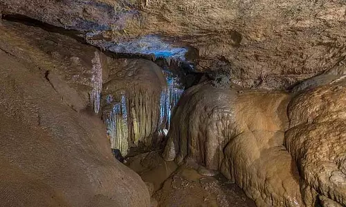 Meghalaya : जीएसयू ने सिजू गुफाओं में खराब पर्यटन बुनियादी ढांचे की आलोचना की Meghalaya : जीएसयू ने सिजू गुफाओं में खराब पर्यटन बुनियादी ढांचे की आलोचना की