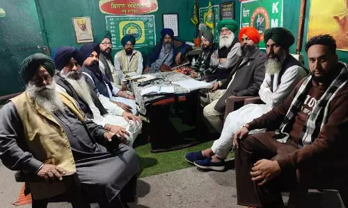 Ratanpura में पहली महापंचायत के दौरान किसान यूनियनों ने बड़े विरोध प्रदर्शन की योजना बनाई