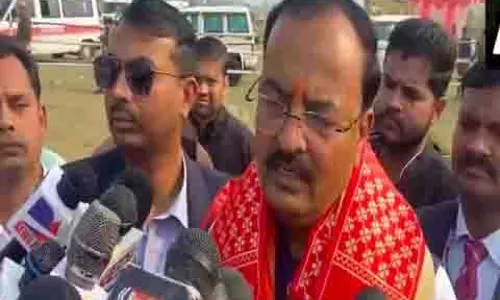 केशव प्रसाद मौर्य ने Mahakumbh में भगदड़ वाले बयान पर अखिलेश यादव की आलोचना की