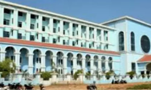 South Goa जिला अस्पताल को बुनियादी ढांचे-स्टाफ की कमी को लेकर आलोचना South Goa जिला अस्पताल को बुनियादी ढांचे-स्टाफ की कमी को लेकर आलोचना