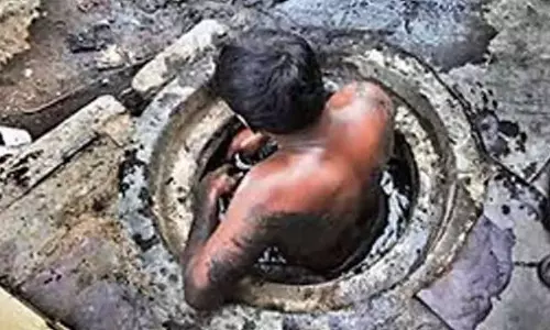 KMC ठेकेदार जिसने श्रमिकों को काम पर रखा, गिरफ्तार