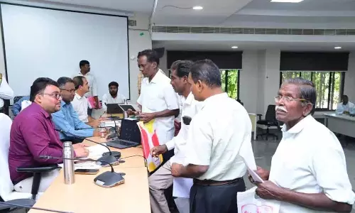 कलेक्टर ने Prajavani आवेदनों पर तत्काल कार्रवाई के आदेश दिए