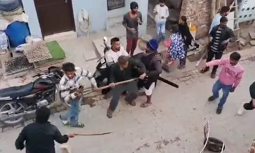 Chandigarh: ‘ड्रग्स बेचने’ से रोके जाने पर युवकों ने तलवारें लहराईं