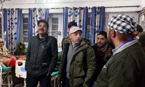CMO ने एसडीएच सुरनकोट का औचक निरीक्षण किया