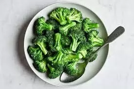 Malai Broccoli: लंच में बनाएं टेस्टी मलाई ब्रोकली