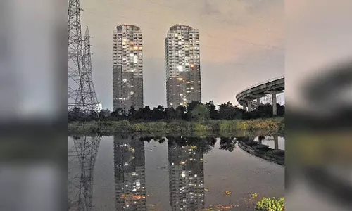 Kerala: व्यट्टिला में सेना के टावरों को ध्वस्त कर पुनः निर्माण किया जाएगा Kerala: व्यट्टिला में सेना के टावरों को ध्वस्त कर पुनः निर्माण किया जाएगा