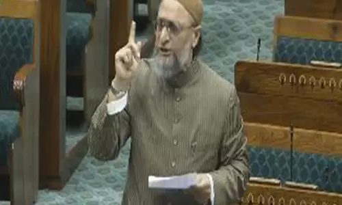 Owaisi ने वक्फ संशोधन विधेयक को लेकर सरकार को चेताया, कहा कि इससे सामाजिक अस्थिरता पैदा होगी