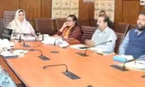 मंत्री इटू ने जम्मू-कश्मीर में समग्र शिक्षा कार्यक्रमों की प्रगति की समीक्षा की