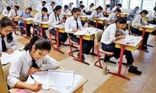 उपमुख्यमंत्री ने जेकेबीओसीडब्ल्यूडब्ल्यू बोर्ड का संकलन जारी किया