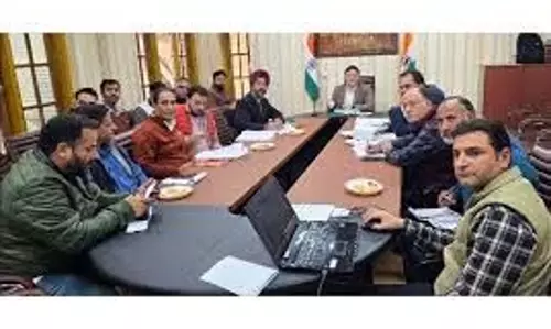 BARAMULLA डीसी ब्ला ने डीएलसीडीसी बैठक की अध्यक्षता की