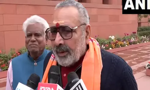 ओवैसी की टिप्पणी पर Giriraj Singh ने कहा- वक्फ बोर्ड कानून के अनुसार काम करेगा...कोई भी कानून से ऊपर नहीं है ओवैसी की टिप्पणी पर Giriraj Singh ने कहा- वक्फ बोर्ड कानून के अनुसार काम करेगा...कोई भी कानून से ऊपर नहीं है