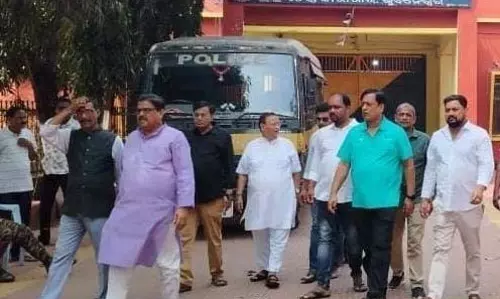 कांग्रेस ने गिरफ्तार एनएसयूआई कार्यकर्ताओं की रिहाई की मांग की कांग्रेस ने गिरफ्तार एनएसयूआई कार्यकर्ताओं की रिहाई की मांग की