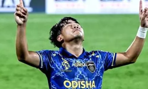 ISL 2024-25: ओडिशा एफसी ने अजराय की ऐतिहासिक रात को बिगाड़ा, नॉर्थईस्ट यूनाइटेड एफसी को 2-2 से रोका ISL 2024-25: ओडिशा एफसी ने अजराय की ऐतिहासिक रात को बिगाड़ा, नॉर्थईस्ट यूनाइटेड एफसी को 2-2 से रोका