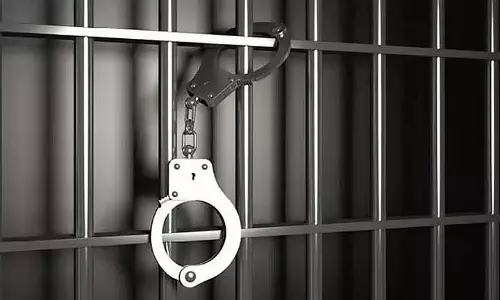 Assam : दो स्थानीय पुरुषों और बांग्लादेशी महिला को कथित तौर पर अश्लील सामग्री फिल्माने के आरोप