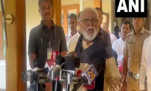 NCP के छगन भुजबल ने सरकारी कार्यालयों में मराठी को अनिवार्य बनाने के कदम का समर्थन किया