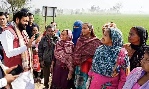 Haryana : मुख्यमंत्री ने अपराधियों के खिलाफ सख्त कार्रवाई का संकल्प लिया Haryana : मुख्यमंत्री ने अपराधियों के खिलाफ सख्त कार्रवाई का संकल्प लिया