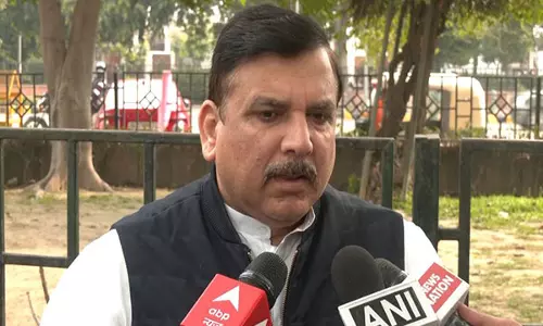 दिल्ली के सीएम के खिलाफ FIR दर्ज, आप के संजय सिंह ने चुनाव आयोग पर निष्क्रियता का आरोप लगाया