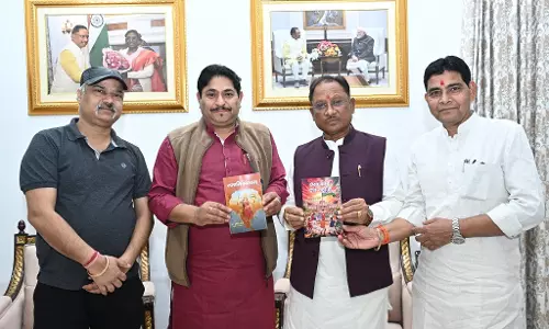 CM विष्णुदेव साय से पद्मश्री सुनील जोगी ने की मुलाकात CM विष्णुदेव साय से पद्मश्री सुनील जोगी ने की मुलाकात