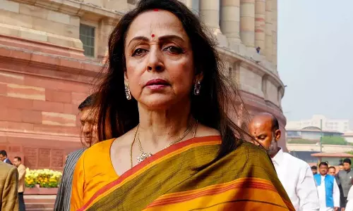 महाकुंभ में हुई भगदड़ पर BJP सांसद हेमा मालिनी का बयान, कहा- इस घटना को बढ़ा-चढ़ाकर दिखाया जा रहा