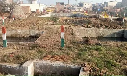 Haryana : अनियंत्रित गोबर डंपिंग से ‘अमृत सरोवर’ जल पुनरुद्धार परियोजना को खतरा