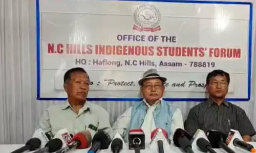 Assam : दीमा हसाओ संगठनों ने मुआवजे के अनसुलझे मुद्दे पर अनिश्चितकालीन धरने की घोषणा Assam : दीमा हसाओ संगठनों ने मुआवजे के अनसुलझे मुद्दे पर अनिश्चितकालीन धरने की घोषणा