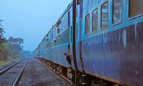 J&K में रेल सेवाओं के लिए बजट में 844 करोड़ रुपये आवंटित J&K में रेल सेवाओं के लिए बजट में 844 करोड़ रुपये आवंटित