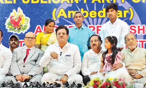 Kodikathi Srinu : जगन को अदालत में आना चाहिए और गवाही देनी चाहिए