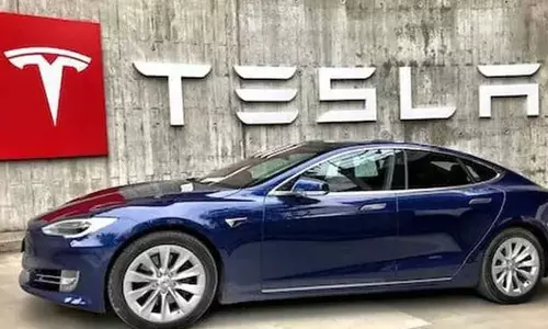 Tesla की कैलिफोर्निया कार पंजीकरण संख्या 2024 में 12% घटेगी- रिपोर्ट