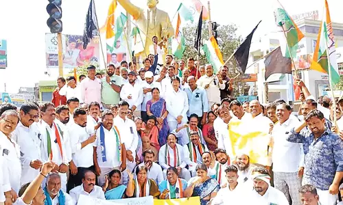 केंद्र तेलंगाना के साथ भेदभाव कर रहा है: Tummala
