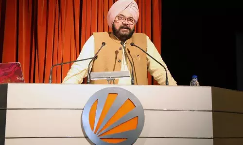 संधू ने Phagwara विश्वविद्यालय के कुलपति का कार्यभार संभाला संधू ने Phagwara विश्वविद्यालय के कुलपति का कार्यभार संभाला