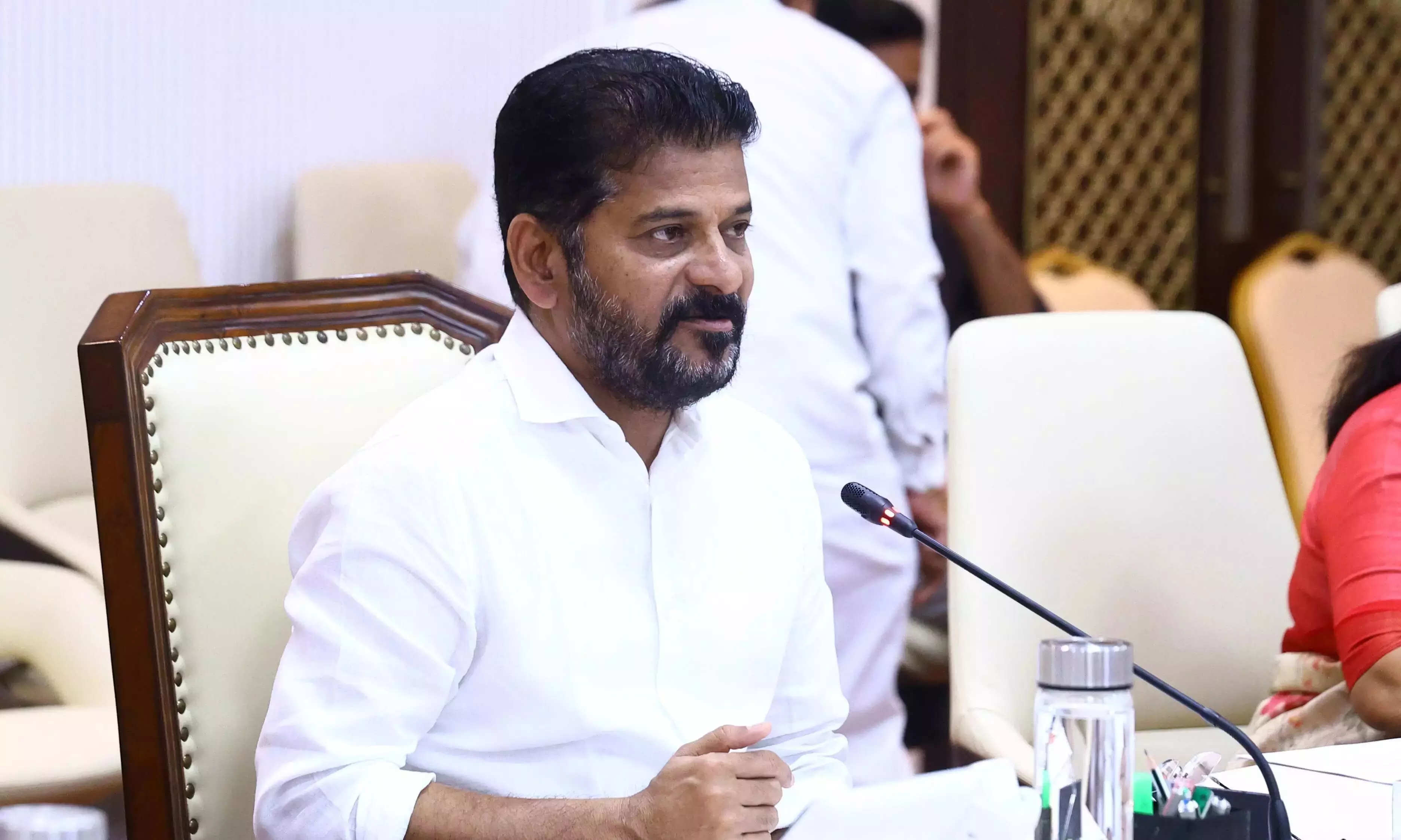 Revanth Reddy ने आगा खान के निधन पर शोक व्यक्त किया