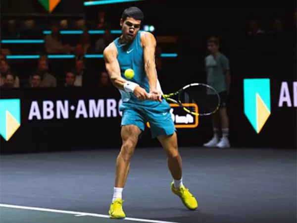 Rotterdam Open: कार्लोस अल्काराज़ ने टूर्नामेंट में पदार्पण पर कड़ी टक्कर में जीत हासिल की