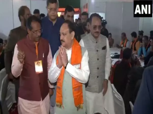 चुनावों के बीच JP Nadda, वीरेंद्र सचदेवा और हर्ष मल्होत्रा ​​दिल्ली भाजपा कार्यालय पहुंचे