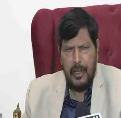 लोग AAP और अरविंद केजरीवाल के खिलाफ हैं: केंद्रीय मंत्री रामदास अठावले लोग AAP और अरविंद केजरीवाल के खिलाफ हैं: केंद्रीय मंत्री रामदास अठावले