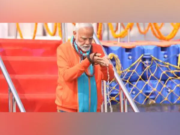 प्रधानमंत्री मोदी ने Prayagraj की अपनी दिव्य यात्रा की मुख्य बातें साझा कीं