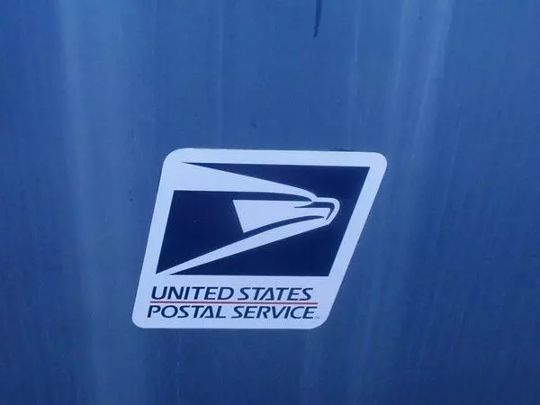 ट्रम्प व्यापार युद्ध के बीच USPS ने चीन से आने वाले कुछ पार्सल को अस्थायी रूप से निलंबित कर दिया