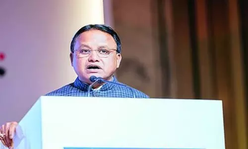 Odisha: मुख्यमंत्री माझी ने अग्निशमन सेवा कर्मियों के लिए एचआरए की घोषणा की Odisha: मुख्यमंत्री माझी ने अग्निशमन सेवा कर्मियों के लिए एचआरए की घोषणा की
