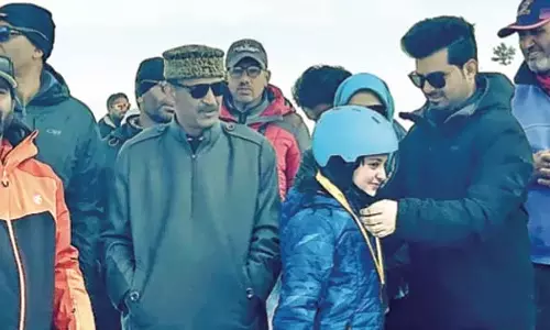डब्ल्यूजीएजेके ने गुलमर्ग में जिला स्तरीय शीतकालीन खेल चैंपियनशिप का समापन किया डब्ल्यूजीएजेके ने गुलमर्ग में जिला स्तरीय शीतकालीन खेल चैंपियनशिप का समापन किया