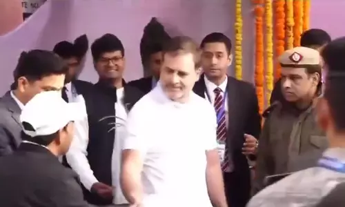 दिल्ली में वोटिंग के लिए दिख रहा उत्साह...राष्ट्रपति, राहुल गांधी, एस जयशंकर और मनीष सिसोदिया ने डाला वोट