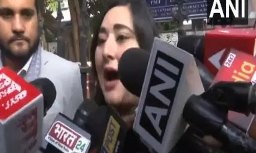 BJP MP बांसुरी स्वराज ने मतदाताओं से दिल्ली को विकसित राष्ट्र की विकसित राजधानी बनाने की अपील की BJP MP बांसुरी स्वराज ने मतदाताओं से दिल्ली को विकसित राष्ट्र की विकसित राजधानी बनाने की अपील की